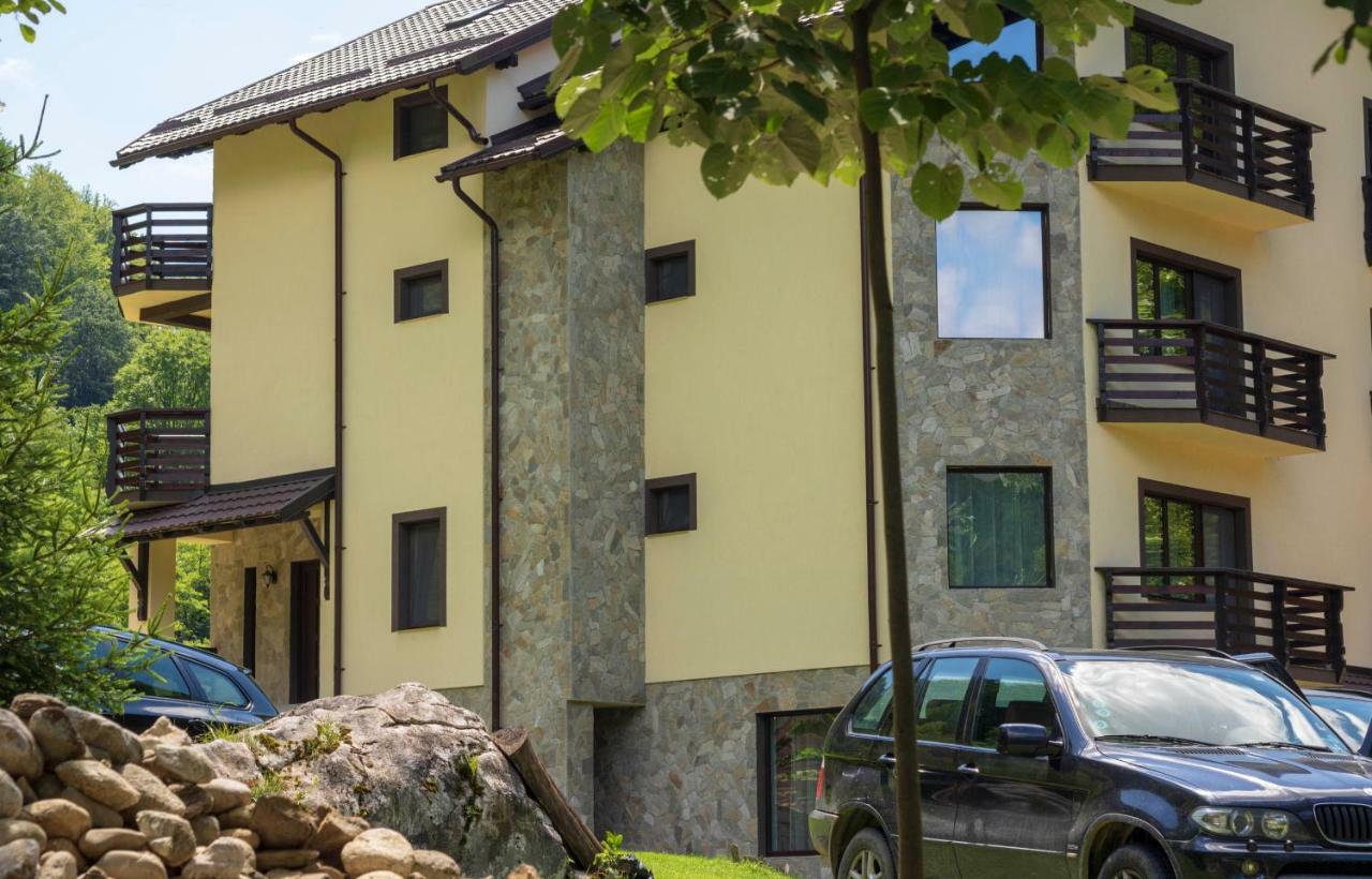Отель Casa Valea Cernei Isverna Экстерьер фото